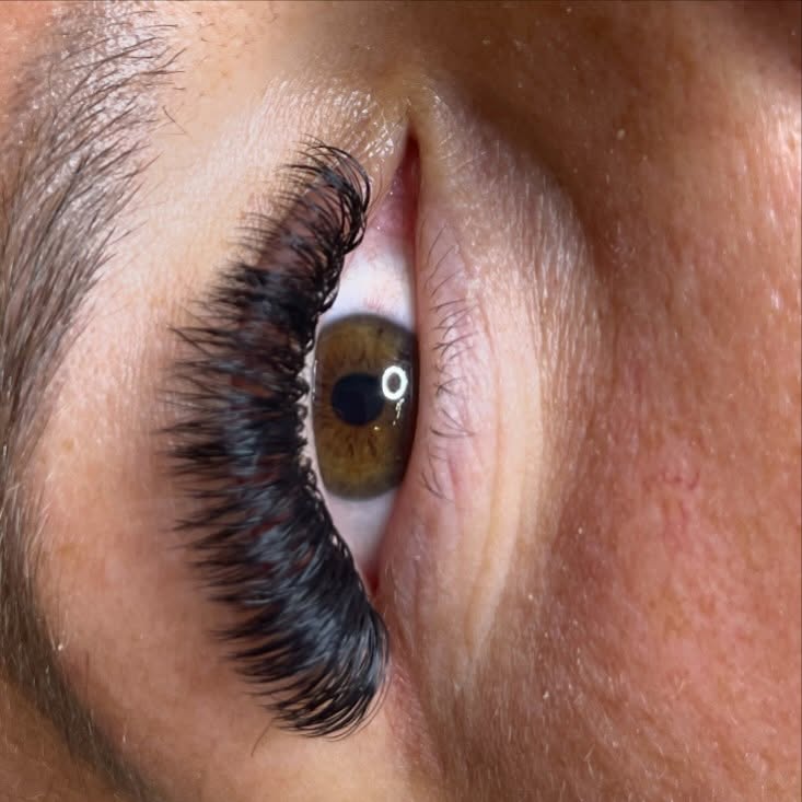 Tretman uklanjanja dlačica kozmetički salon